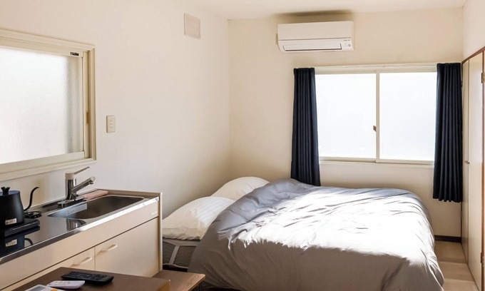 Shinkawacho Apartment | 202 oneroom apartment for 12 people with bathroom and toilet free parking available/Hakodate Hokkaidō