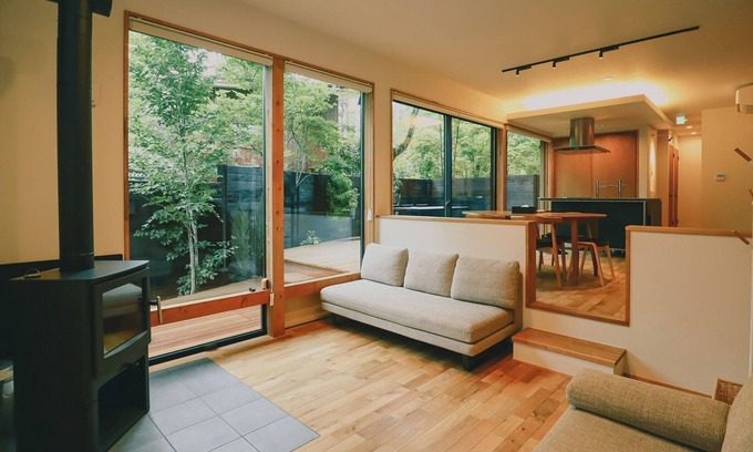Kirizumi Onsen Hotel | 2024 New Open TOKI Private yard Luxury kitchen Foot bath 3 bedrooms/Kitasaku-gun Nagano