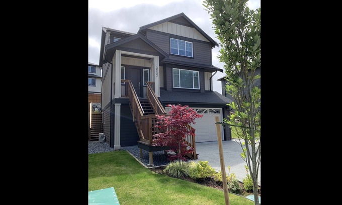 Langford Apartment | #209 Honeycrisp Ave nice 1 Bed Ground Level Suite