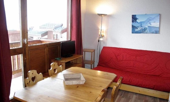 Plagne Villages Apartment | 20m from ski slopes, 4th floor, view ski slopes, tv, ski locker, 42m², La Plagne