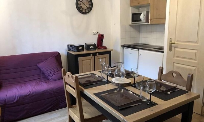 Montgenevre Apartment | 20m from ski slopes, 2nd floor, tv, ski locker, 21m², Montgenèvre