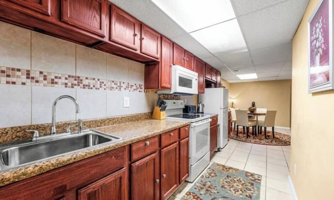 Snellville Apartment | 20Mi Atlanta Garden View Private Backyard