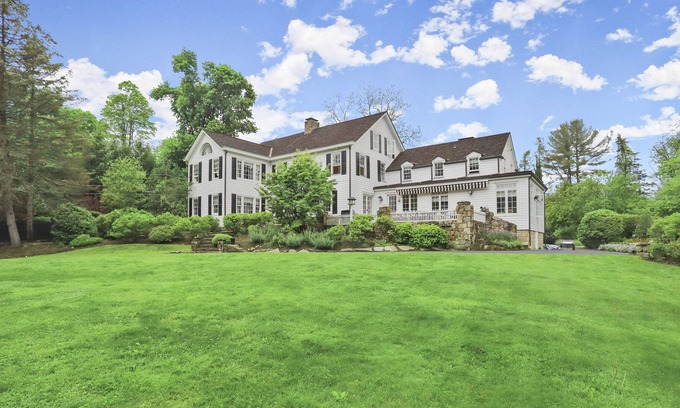 Greenwich Other | 20x40 heated saltwater pool on large gated estate which has been fully renovated
