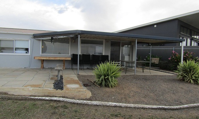 Muloowurtie House | 21-Positioned at the start of Black Point! Excellent sea views! Dog friendly!
