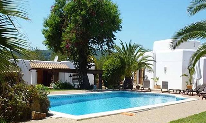 Sant Carles de Peralta Villa | 210 Large finca in a quiet location - new