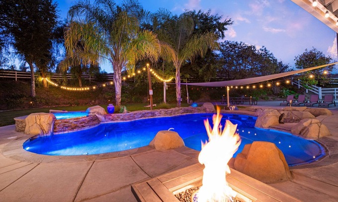 Temecula House | 25%Off Sept WkDays Pool,Spa, 8 Beds, Great Reviews