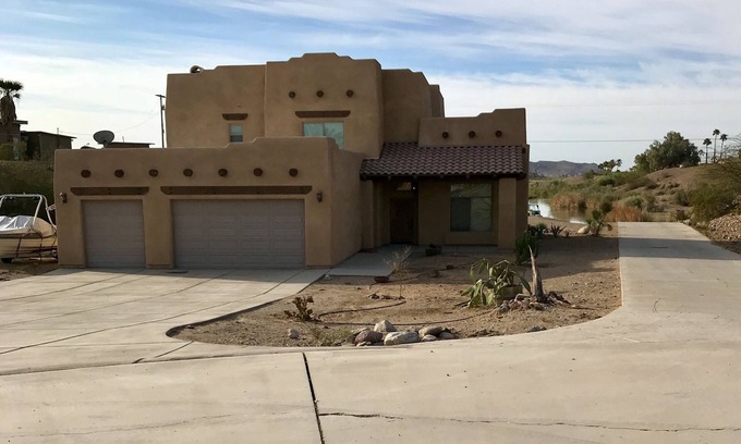 Yuma House | 2800 SF Luxury Lake Martinez, AZ Home with boat ramp & dock