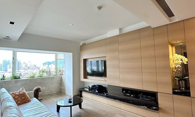 Xinyi Apartment | 2bd/2ba Taipei Skyline Views｜Xinyi District｜Walk to Taipei 101 & Xiangshan