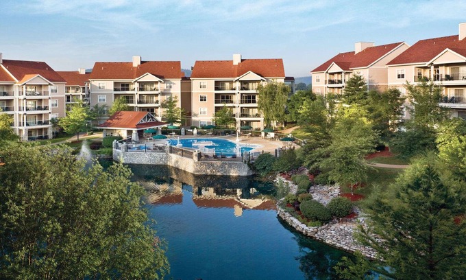 Table Rock Hotel | 2BD Deluxe/Branson - w/Pools, Barbecue, Gym!