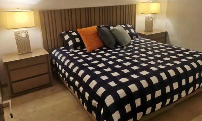 Costa Azul Apartment | 2BR + 2BA | Ocean view apt with beach club