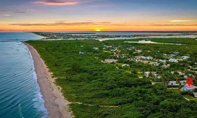 Fort Pierce Shores House | 2BR/2BA | Pets Stay for Free | Fall Discounts