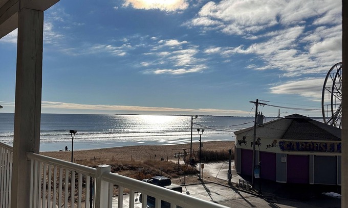 Old Orchard Beach Condo | 2BR 2Bath Beachfront condo with amazing views in heart of Old Orchard Beach