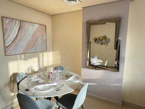 Dubai Apartment | 2BR available with Private terrace