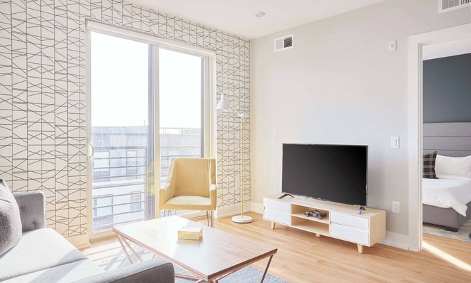 Fishtown Apartment | 2BR Chic Philly Urban Getaway and Vibe