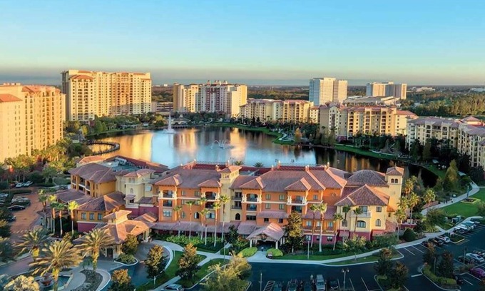 Lake Buena Vista Apartment | 2BR Deluxe Condo on Luxury Disney Vacation!