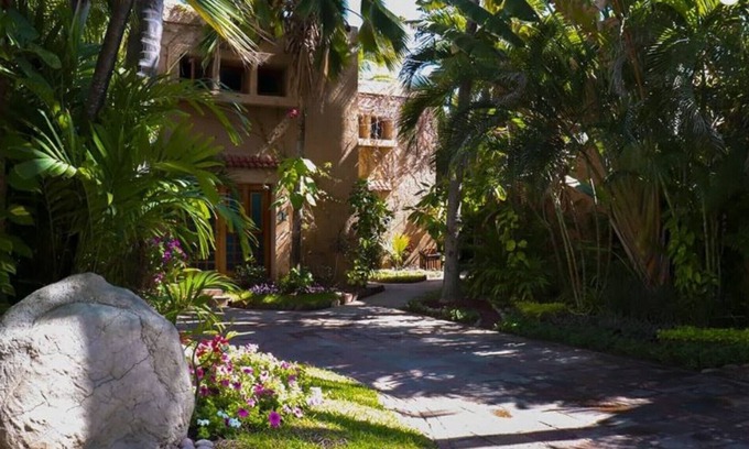 La Florida Villa | 2BR Garden Villa at Villas el Rancho/unit 1