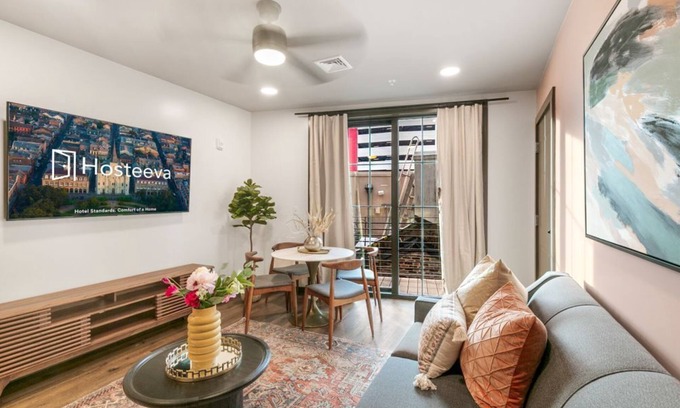 Central Business District Hotel | 2BR Haven Condo Steps to Mississippi River