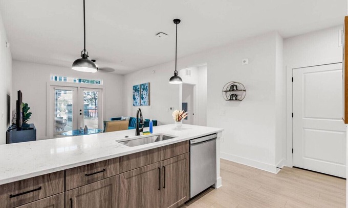 Ruskin Apartment | 2BR Sunspot: Poolside Living in Apollo Beach