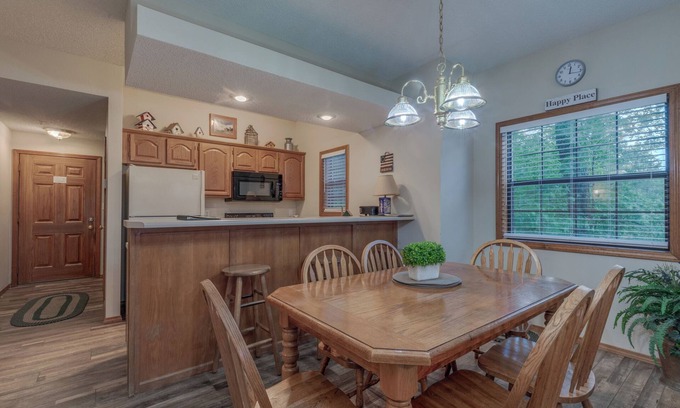 Indian Point Condo | 2BR Village At Indian Point 901 near SDC-Free Tickets Daily up to $500