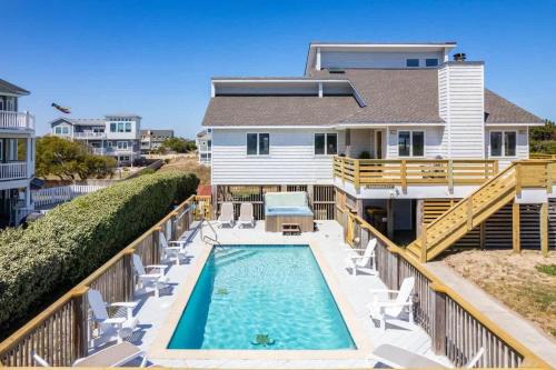 Ocean Hill House | 2Min Walk to Beach Private Pool & Hot Tub