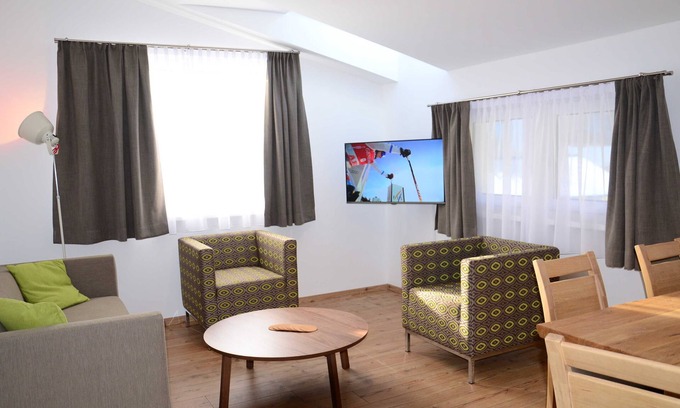 Russbach am Pass Gschuett Apartment | 2nd South (DG South) - House van der Leij