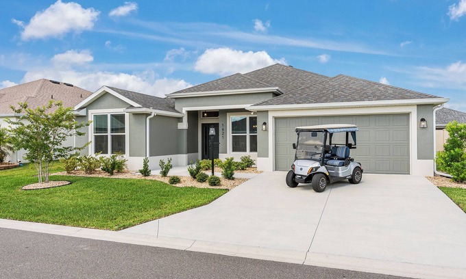 Sumter County House | 3/2 w/GOLF CART in The Village of Moultrie Creek