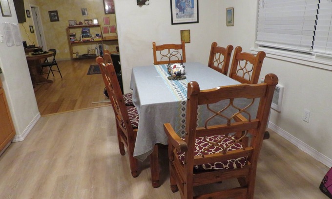 Bertsch-Oceanview House | 3 bdrm family hm- sleeps 7 near beach & redwoods w/jetted tub in Elk Valley