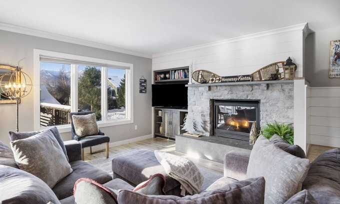 Stowe Area House | 3 Bears Townhome at Top Notch Resort