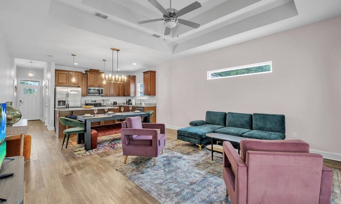 Tallahassee House | 3 beautiful bedrooms house mins to FSU FAMU CAPITOL & Downtown