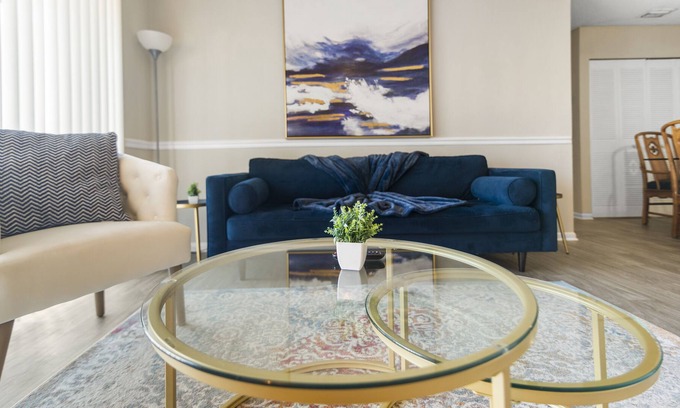Melbourne Apartment | 3 Bed/2 Bath Apartment with Pool, Gym and Laundry