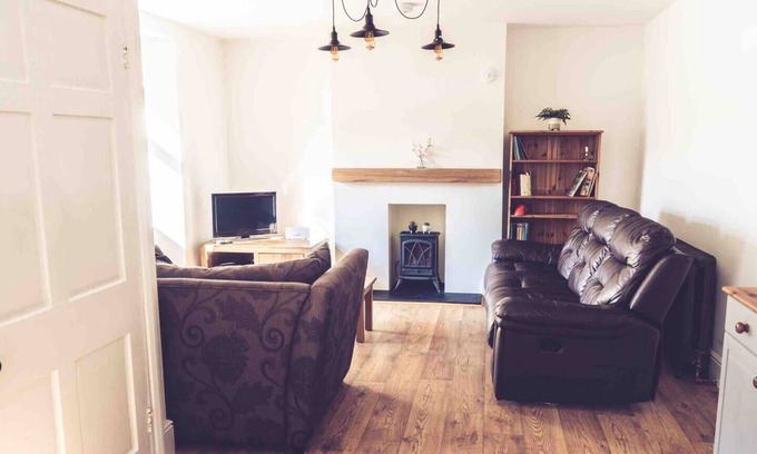 Newton Ferrers Cottage | 3-Bed Cottage-Plymouth-Dog friendly-Sleeps7
