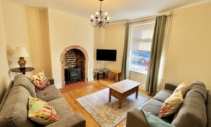Lincoln House | 3 bed House in Uphill Lincoln - 5 min Walk to Bailgate