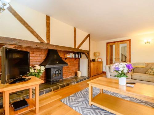 Bretforton House | 3 Bed in Bretforton 89477