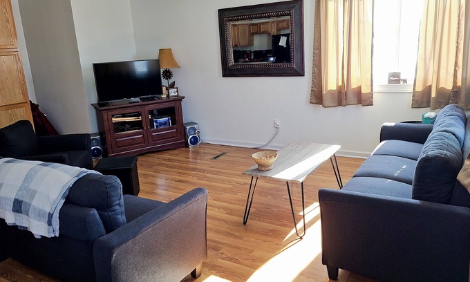 South Range House | 3 Bedroom, 1 bathroom ranch style house 3 blocks from snowmobile/ATV trail
