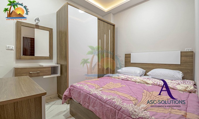 Al Ahyaa Apartment | 3-bedroom apartment in charming Red Sea Governorate with WiFi, AC