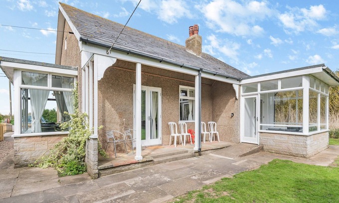Anderby Creek Cottage | 3 bedroom accommodation in Anderby Creek