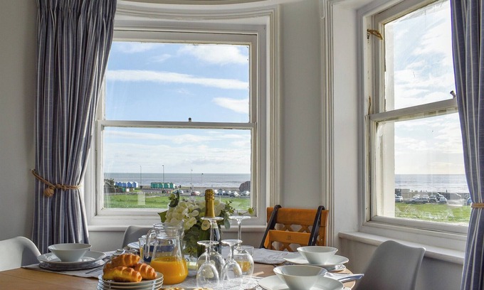 Littlehampton Cottage | 3 bedroom accommodation in Littlehampton