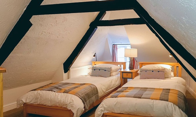 Kingsteignton Cottage | 3 bedroom accommodation in Kingsteignton, near Newton Abbot