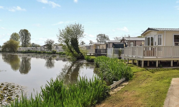 South Cerney Cottage | 3 bedroom accommodation in Cirencester
