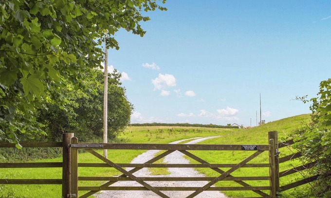 Carmarthen Cottage | 3 bedroom accommodation in Meidrim, near Carmarthen