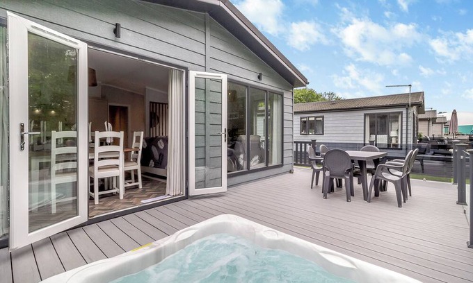 Earls Colne Ski Chalet | 3 bedroom accommodation in Earls Colne, Colchester
