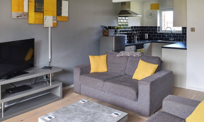 Hopton Cottage | 3 bedroom accommodation in Lowestoft
