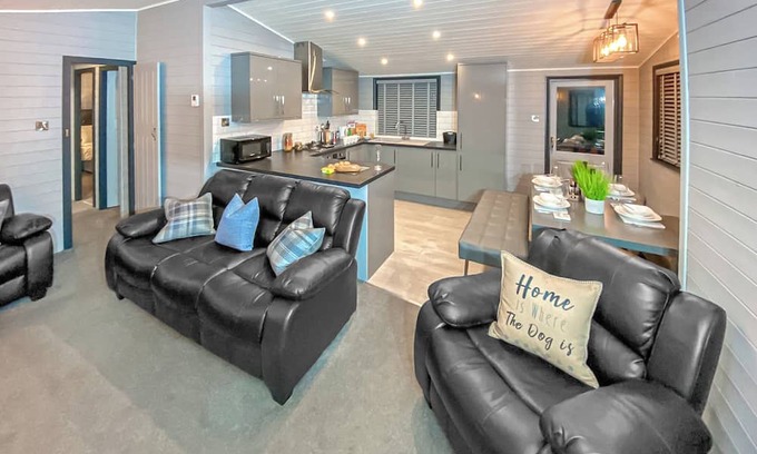 Bethesda Ski Chalet | 3 bedroom accommodation in Snowdonia
