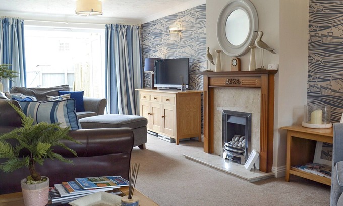 Bridport House | 3 bedroom accommodation in West Bay, near Bridport