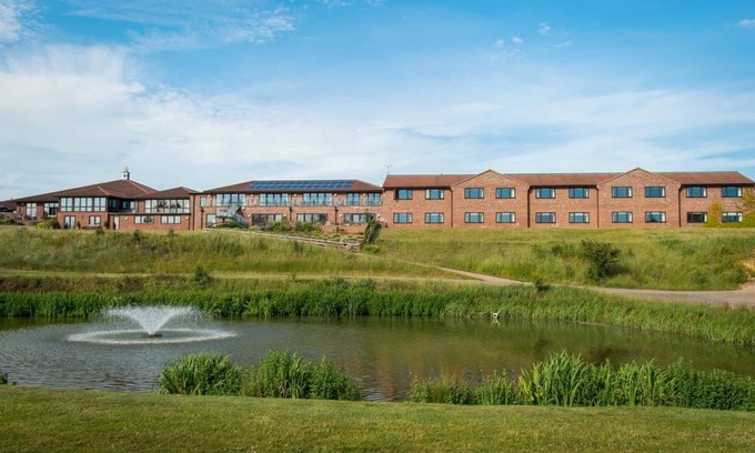 Greetham Ski Chalet | 3 bedroom accommodation in Greetham