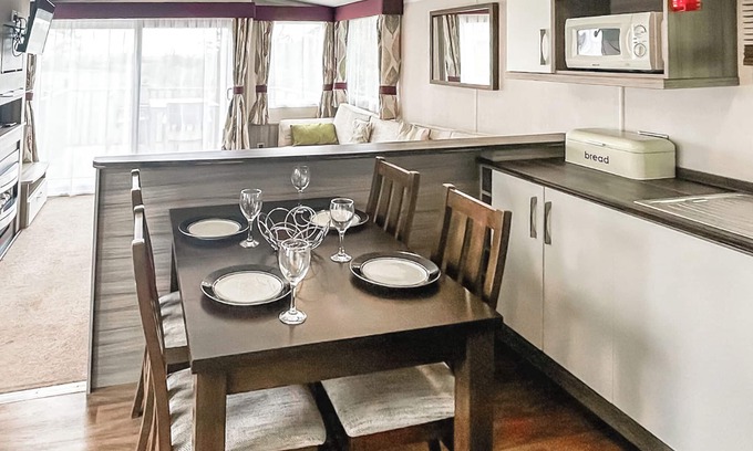 Ningwood House | 3 bedroom accommodation in Newbridge, Nr Yarmouth