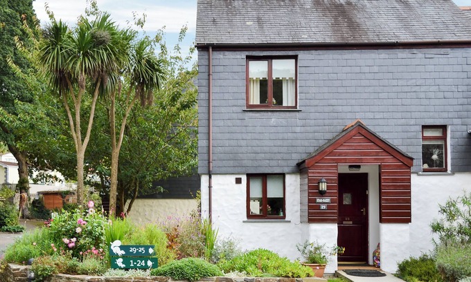 Falmouth Cottage | 3 bedroom accommodation in Pendra Loweth, Falmouth