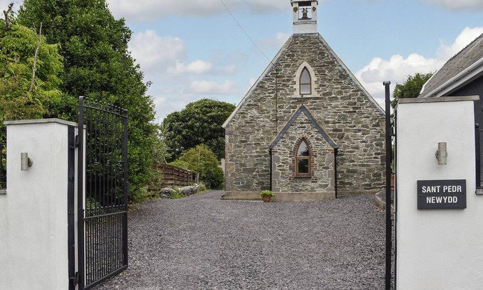 Amlwch Cottage | 3 bedroom accommodation in Amlwch