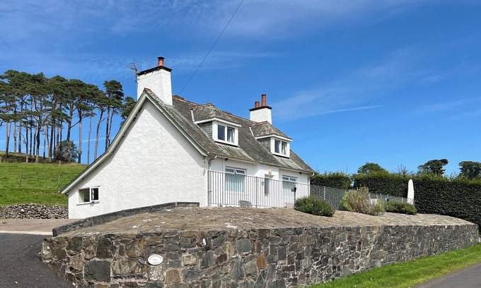 Ballantrae Cottage | 3 bedroom accommodation in Ballantrae, near Girvan