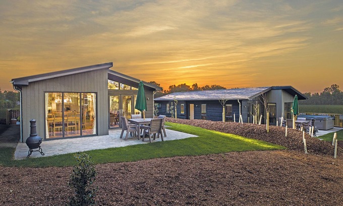 Penally Ski Chalet | 3 bedroom accommodation in Tenby